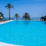 Black&white - Boutique With Sea Views Torremolinos