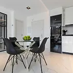 Appartement Black&white - Boutique With Sea Views