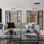Black&white - Boutique With Sea Views Torremolinos