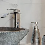 Black&white - Boutique With Sea Views Appartement *