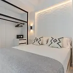 Black&white - Boutique With Sea Views *