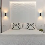 Black&white - Boutique With Sea Views Appartement
