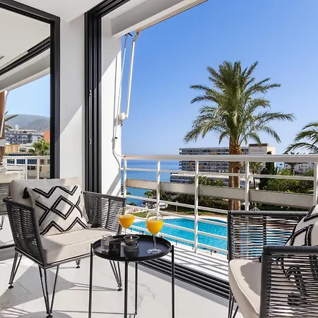 Black And White - Boutique With Sea Views Διαμέρισμα Τορρεμολίνος