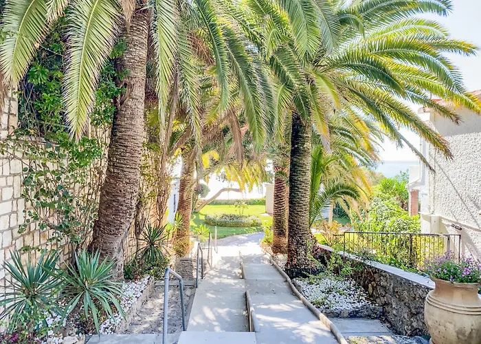 Black And White - Boutique With Sea Views Appartement *